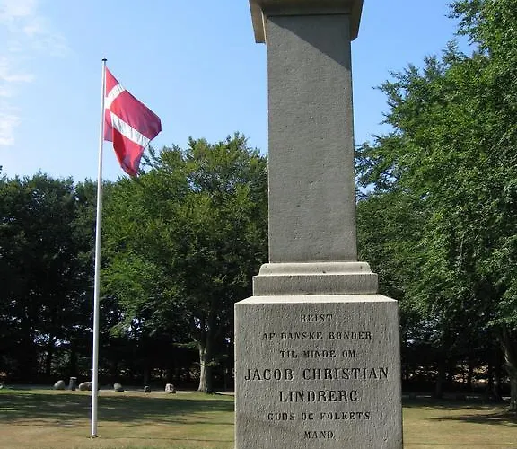 Отель Skibelund Krat